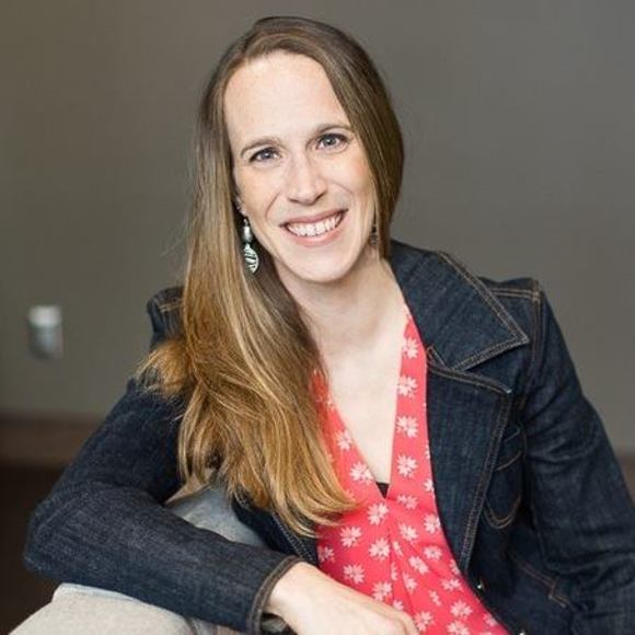 Meet your Posher, Kelly - Picture 3 of 5